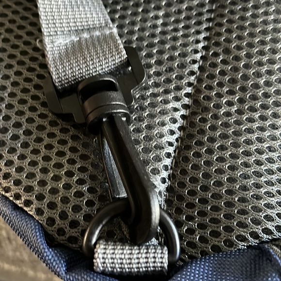 Disney Cruise Line Castaway club over the shoulder backpack w/DCL medium tote - Picture 6 of 14